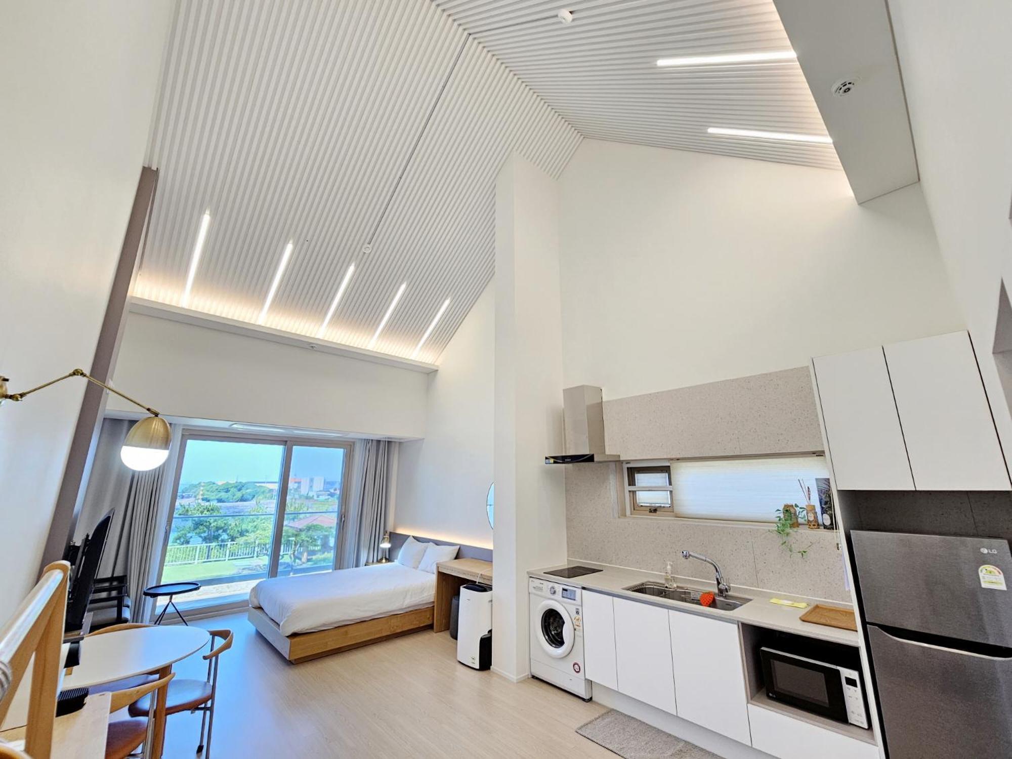 סאוגוויפו Jeju Badayeon Villa מראה חיצוני תמונה
