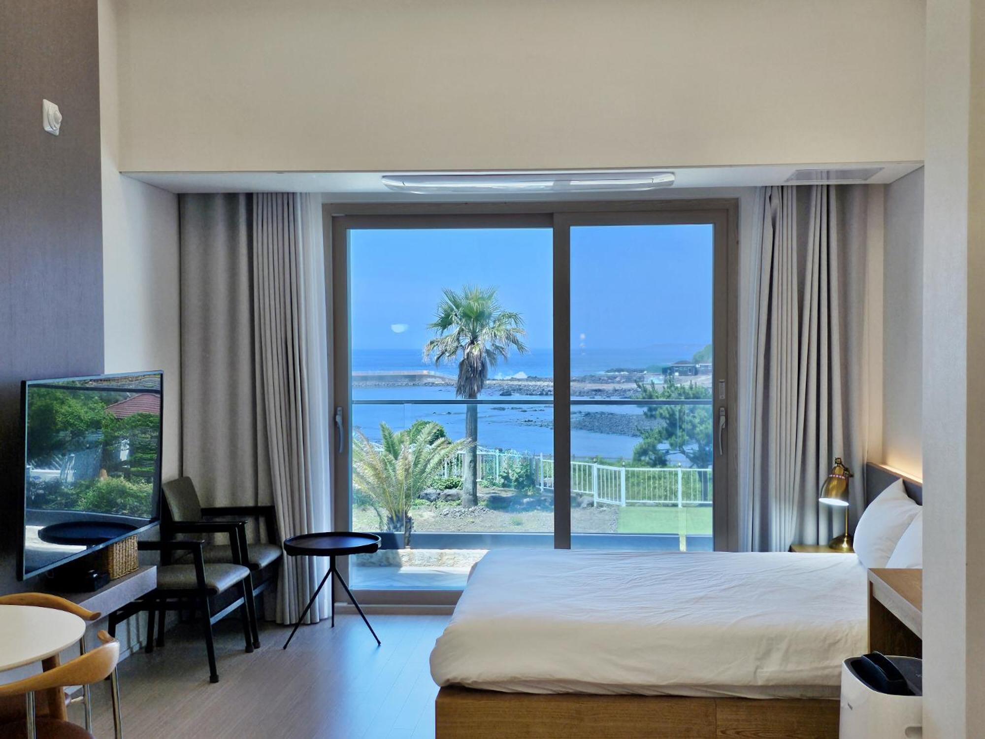 סאוגוויפו Jeju Badayeon Villa מראה חיצוני תמונה