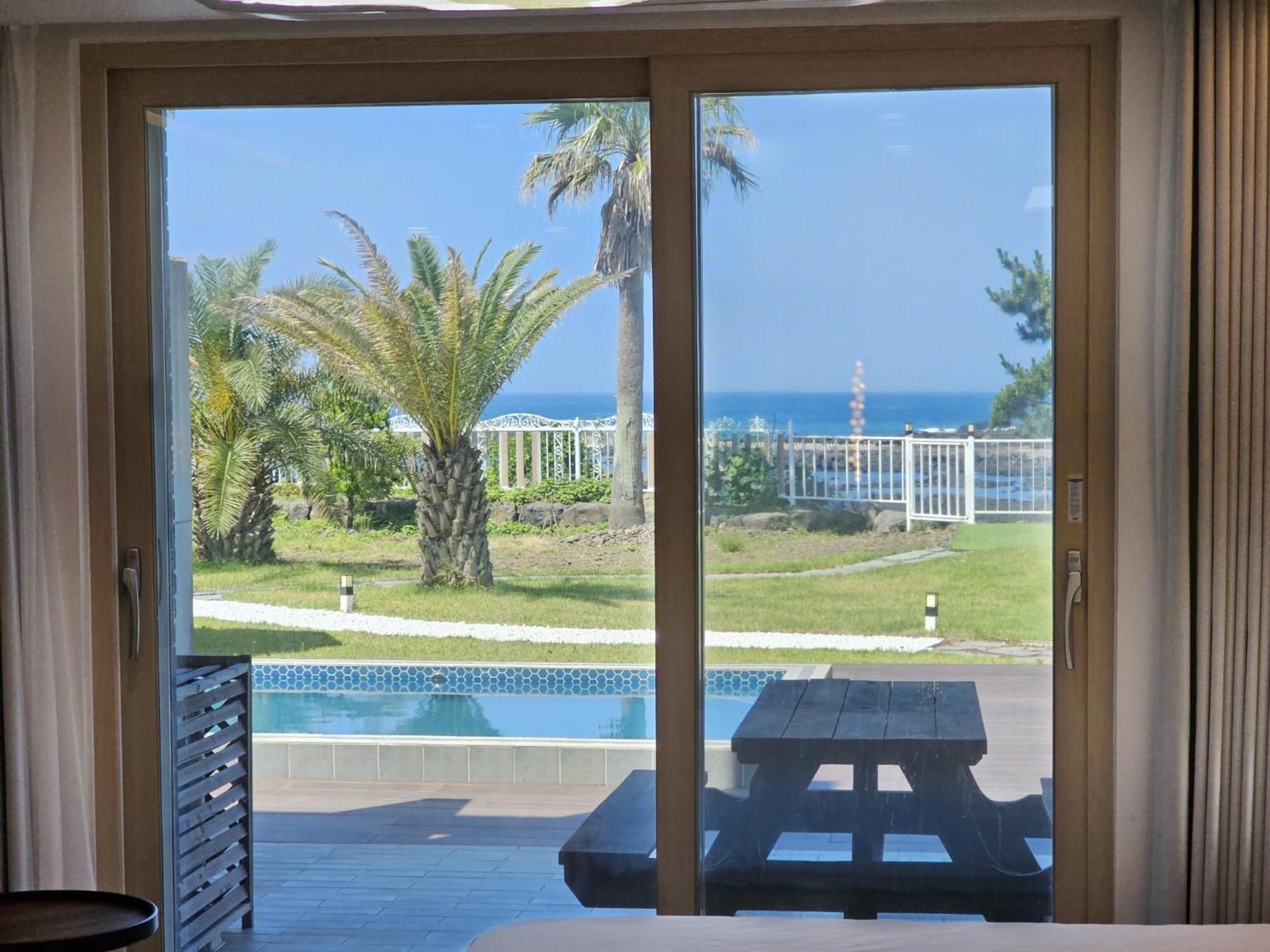 סאוגוויפו Jeju Badayeon Villa מראה חיצוני תמונה